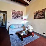 Apartment In Anfiteatro. Vivere Immersi Nella Storia